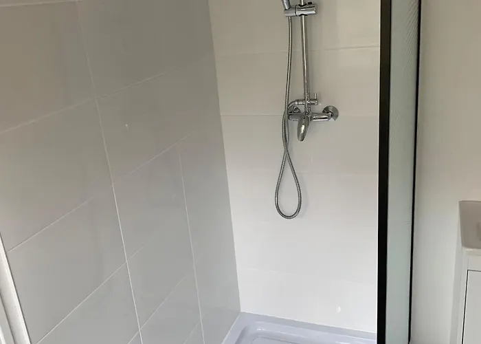 Moutarde Place Turenne Apartment
